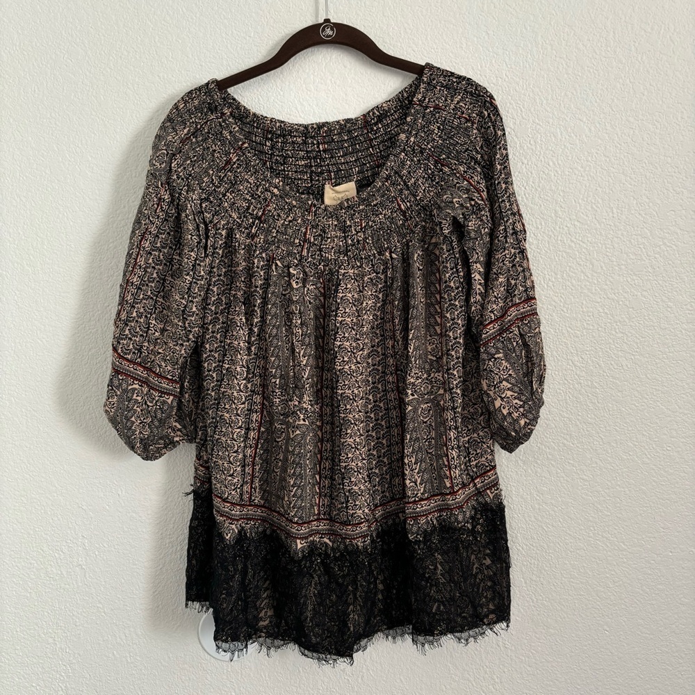 Vanessa Virginia Anthropologie Size Medium Multicolor Off the Shoulder Top